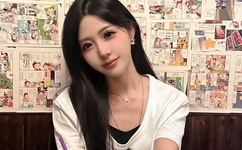 大老婆小老公吻戏